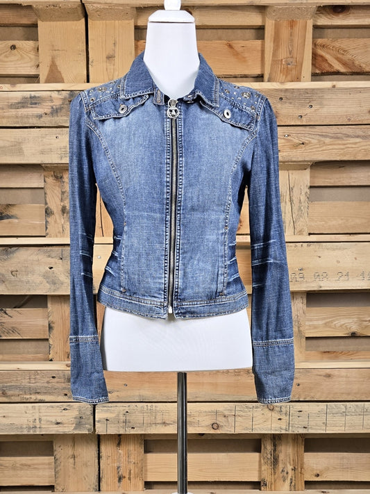 Byblos Blu Jeansjacke aus weichem Denim mit Reißverschluss und tailliertem Schnitt