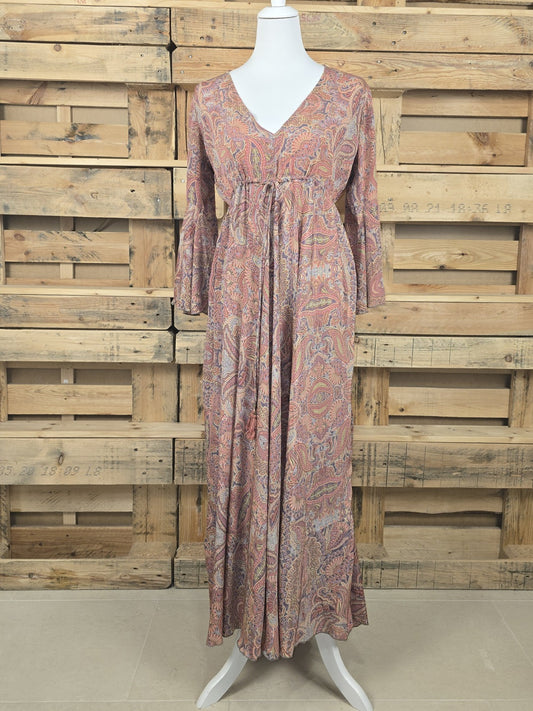 seiden maxikleid mit paisleymuster