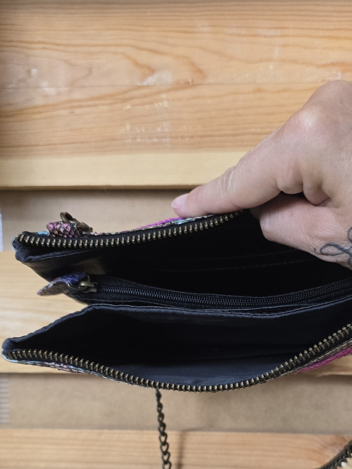 Tres Ibiza Clutch mit Kettengurt