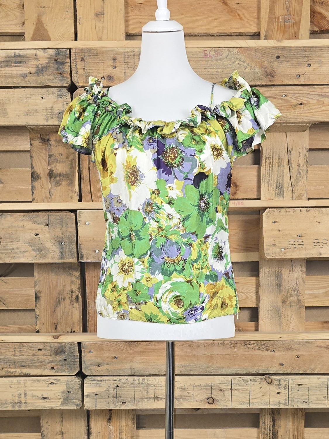 Blumarine Seidentop aus 100 % Seide mit floralem Blumenprint und Carmen-Ausschnitt