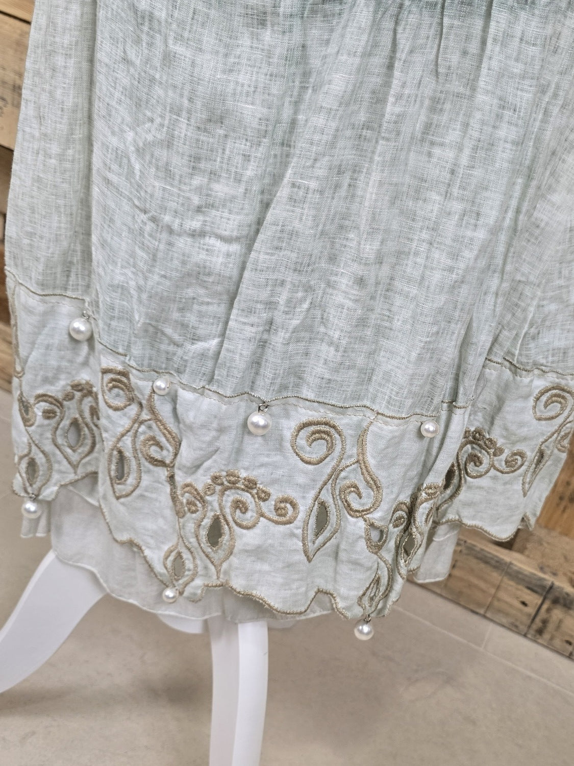 Elisa Cavaletti Maxirock mit Perlendetails
