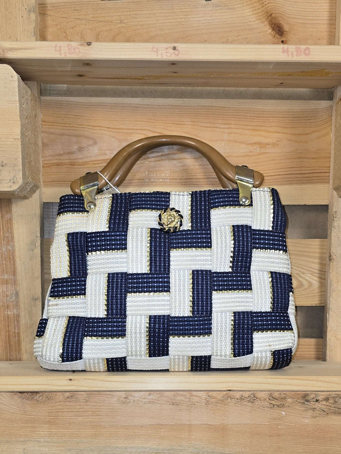Vintage Flechtstoff Handtasche im blau-weißen Design mit braunen Tragegriffen
