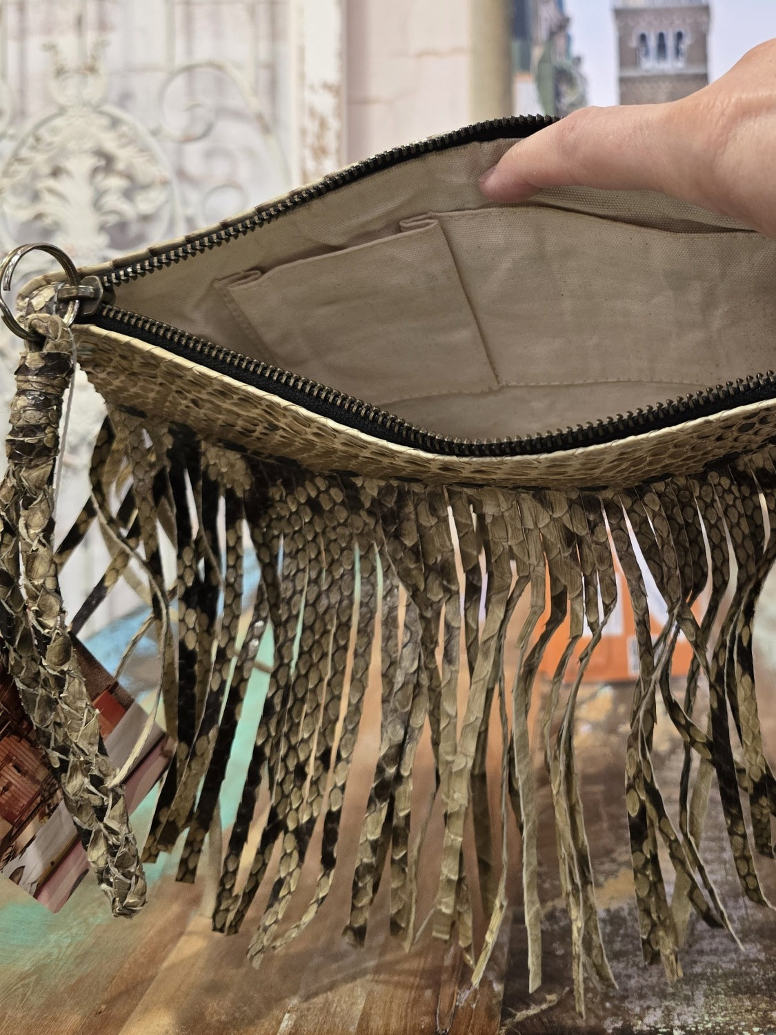 Tres Ibiza Fransen Clutch